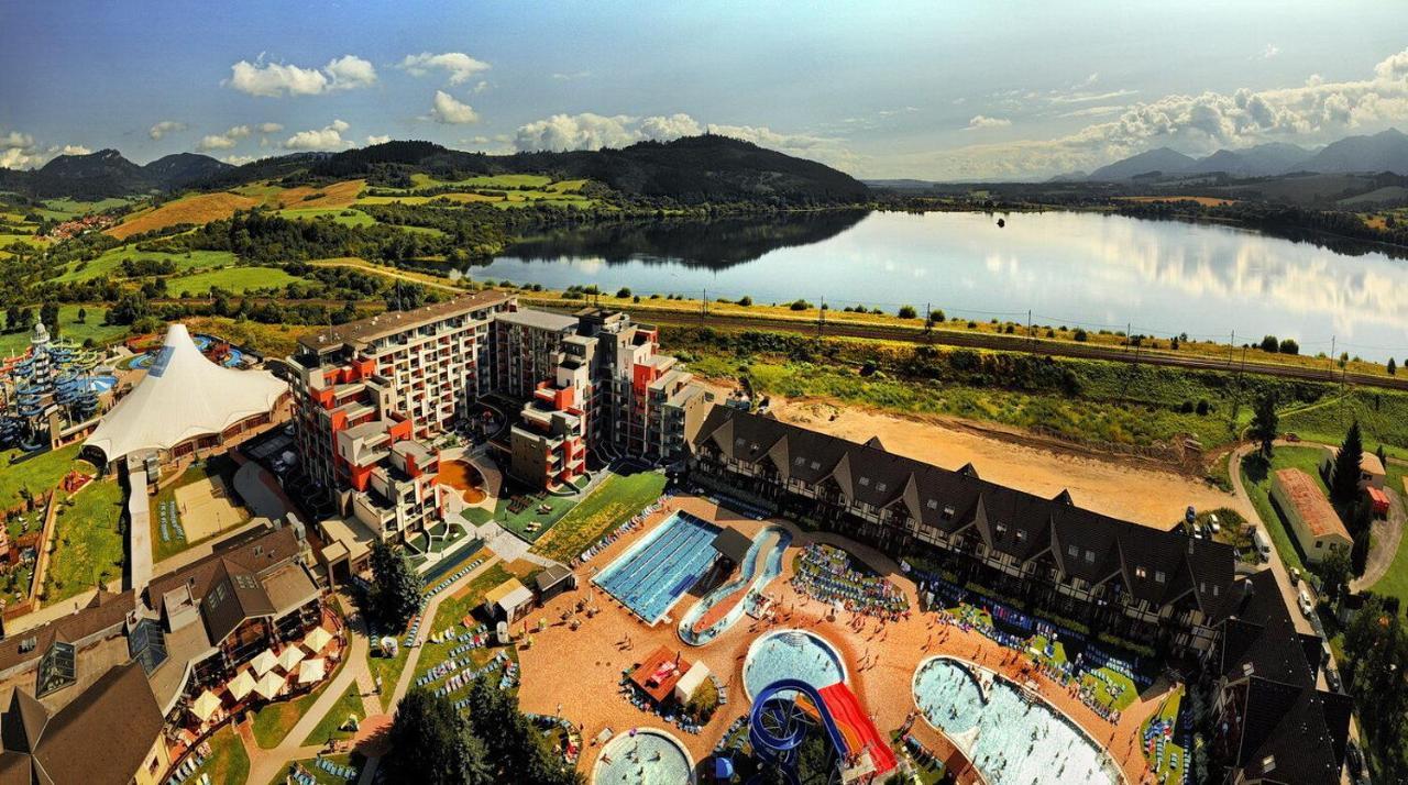 Luxapartmanbesenova Hotel Akvamarin Luaran gambar