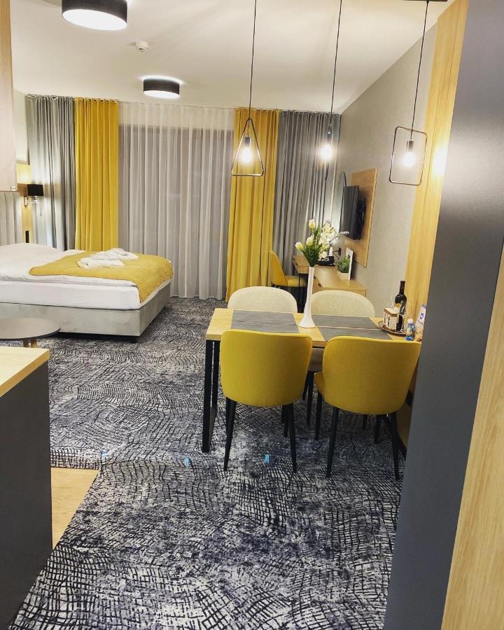 Luxapartmanbesenova Hotel Akvamarin Luaran gambar